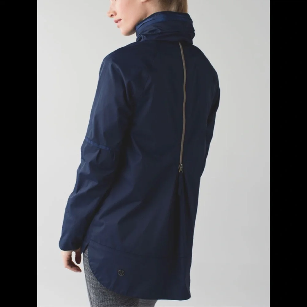 Lululemon Fo Drizzle Jacket - Picture 9 of 10